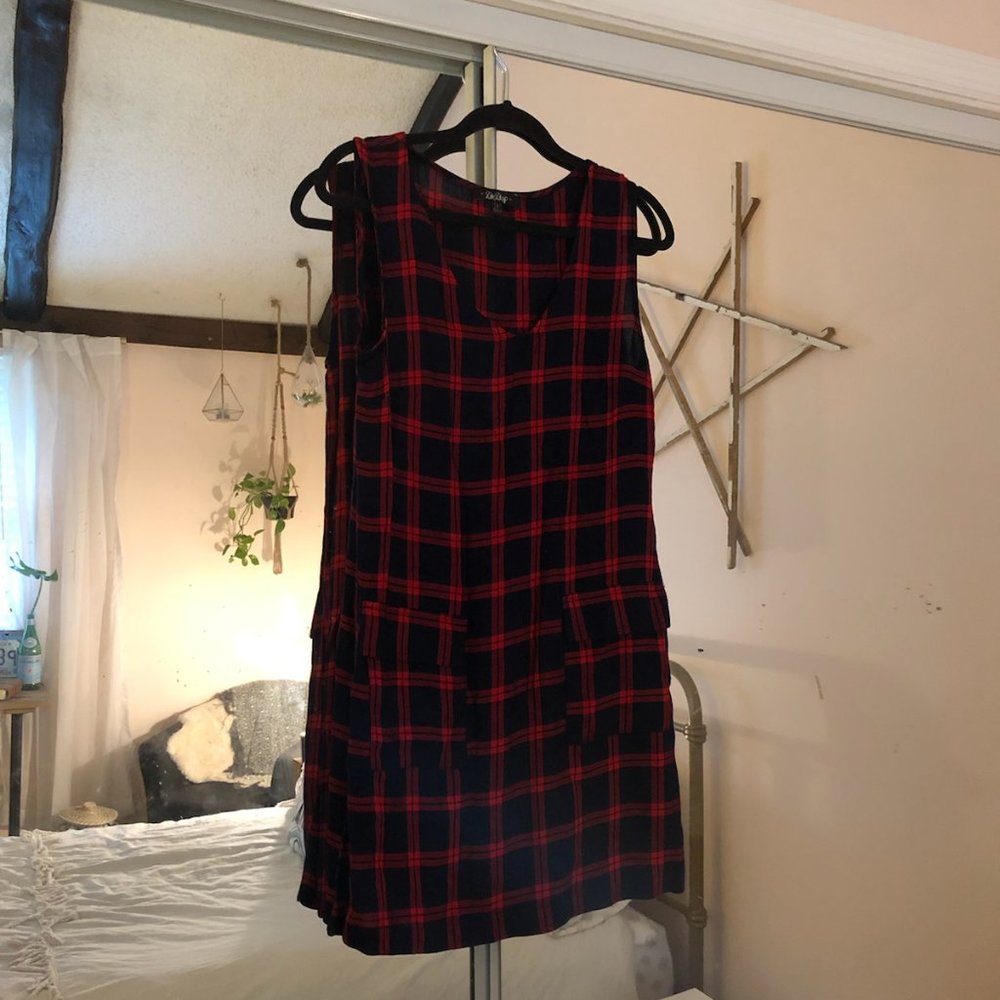 Trendy Navy and Red Plaid V-Neck Dress
